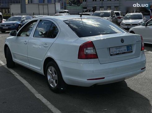 Skoda Octavia 2010 - фото 6
