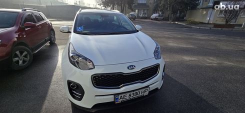 Kia Sportage 2016 белый - фото 12