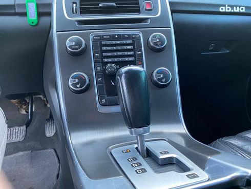 Volvo S60 2011 серый - фото 13