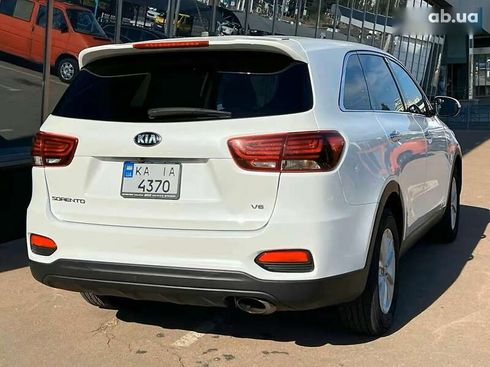 Kia Sorento 2019 - фото 9