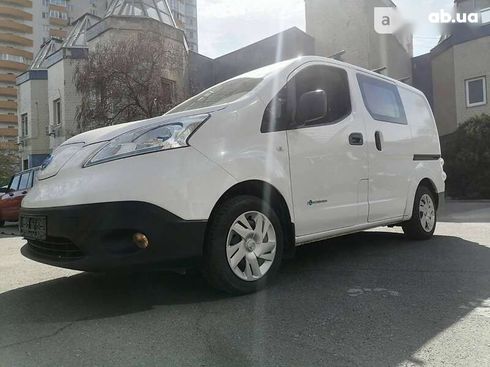 Nissan e-NV200 2019 - фото 10