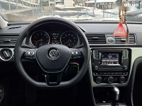 Volkswagen Passat 2017 - фото 21