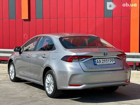 Toyota Corolla 2019 - фото 7