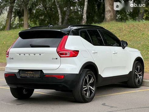 Volvo XC40 2020 - фото 20