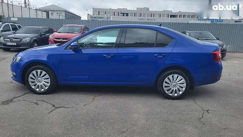 Skoda Octavia 2019 - фото 21