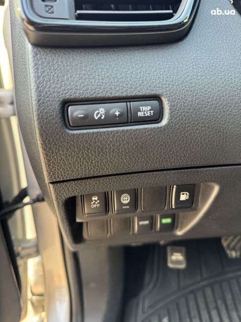 Nissan Rogue 2019 серебристый - фото 14