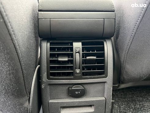 Volkswagen Touran 2012 серый - фото 38