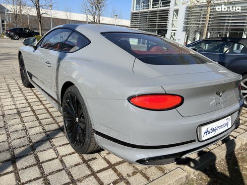 Bentley Continental GT 2022 - фото 48