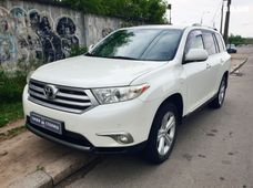 Купити Toyota Highlander бензин бу в Києві - купити на Автобазарі