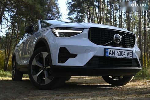 Volvo XC40 2024 - фото 8