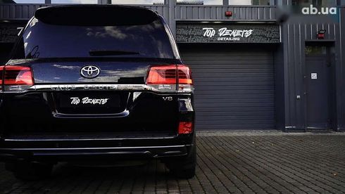 Toyota Land Cruiser 2017 - фото 19