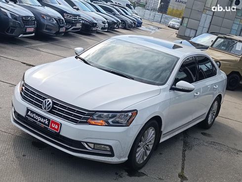 Volkswagen Passat 2015 белый - фото 4
