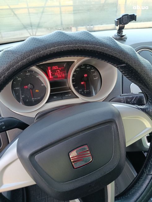 SEAT Ibiza 2011 черный - фото 2