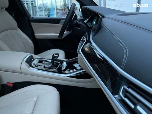 BMW X7 2021 - фото 24