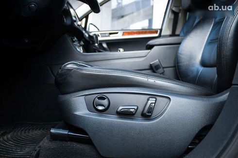 Volkswagen Touareg 2012 - фото 17