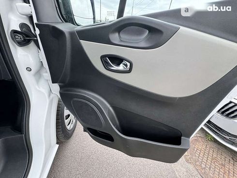 Renault Trafic 2019 - фото 16