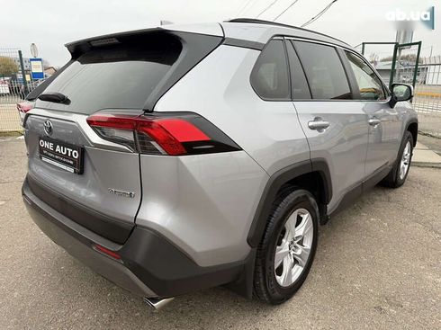 Toyota RAV4 2019 - фото 6