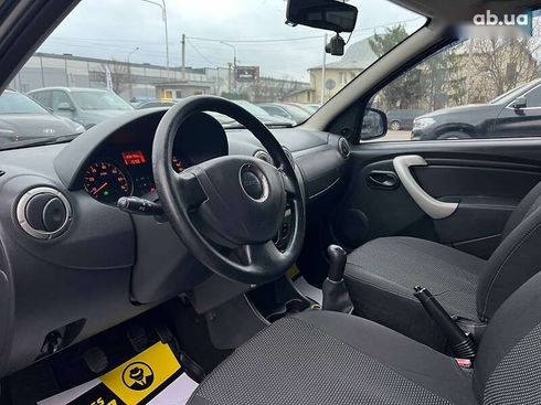 Dacia Sandero 2011 - фото 11