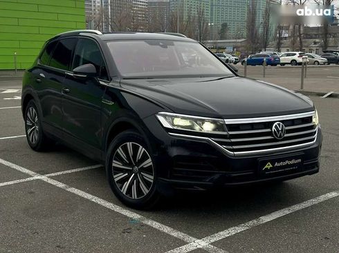 Volkswagen Touareg 2020 - фото 2