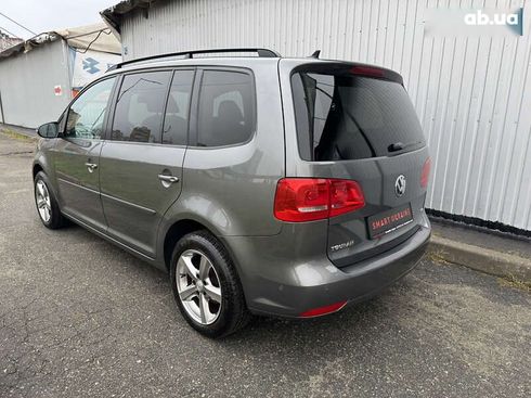 Volkswagen Touran 2011 - фото 6