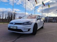 Продажа б/у Volkswagen e-Golf 2017 года - купить на Автобазаре
