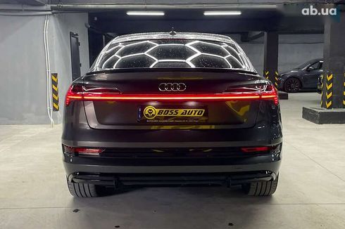 Audi E-Tron 2020 - фото 5