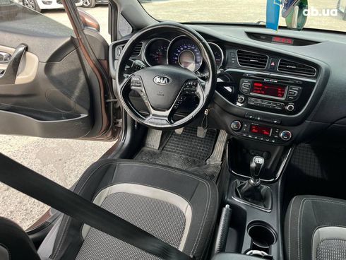 Kia Cee'd 2013 коричневый - фото 24