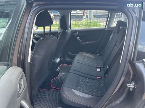 Peugeot 2008 2019 - фото 16