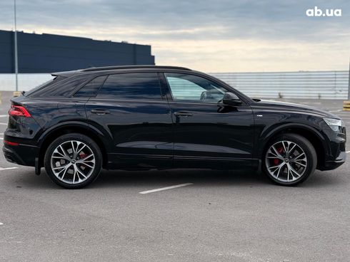 Audi Q8 2021 черный - фото 14
