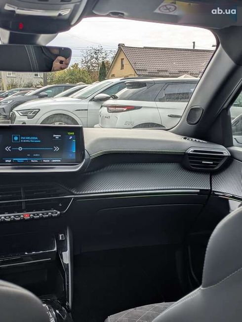 Peugeot e-2008 2023 - фото 18