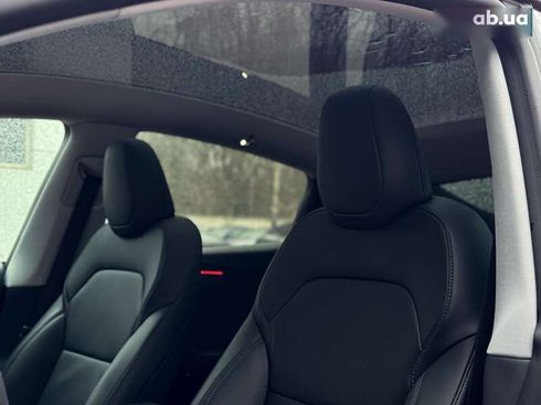 Tesla Model Y 2025 - фото 14