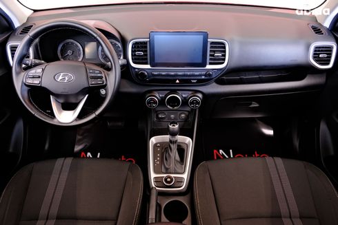 Hyundai Venue 2020 красный - фото 7