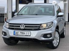 Купити Volkswagen Tiguan 2014 бу в Дніпрі - купити на Автобазарі