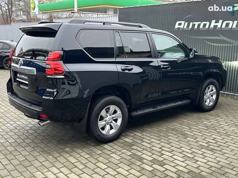 Toyota Land Cruiser Prado 2018 - фото 20