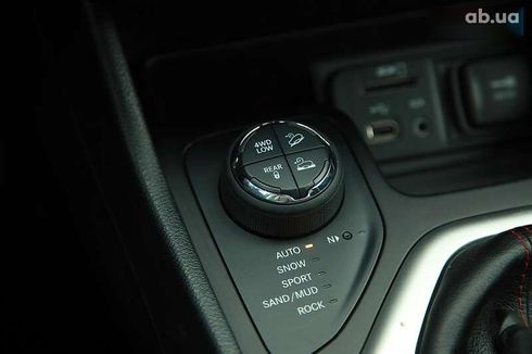 Jeep Cherokee 2016 - фото 17