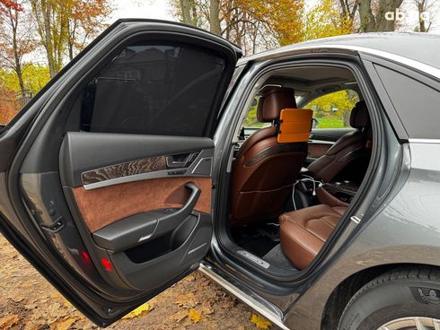Audi A8 2016 серый - фото 34