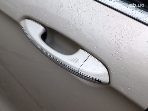 Ford Edge 2017 бежевый - фото 17