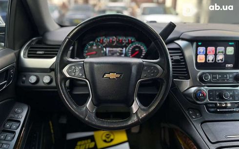 Chevrolet Suburban 2015 - фото 16