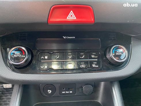 Kia Sportage 2010 серый - фото 15