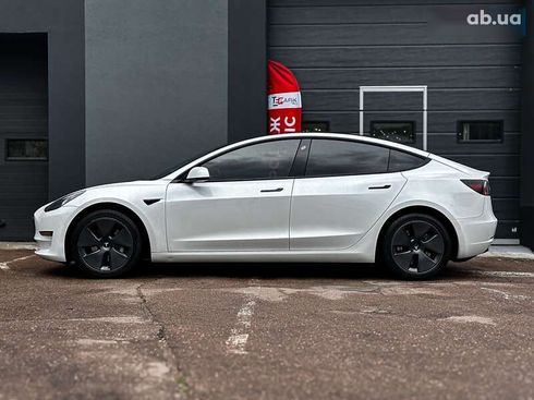 Tesla Model 3 2022 - фото 6