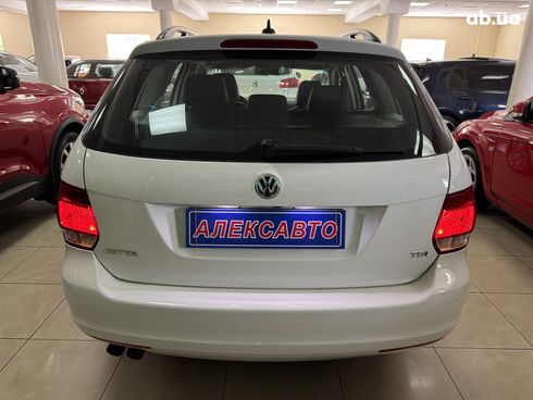 Volkswagen Jetta 2013 белый - фото 5
