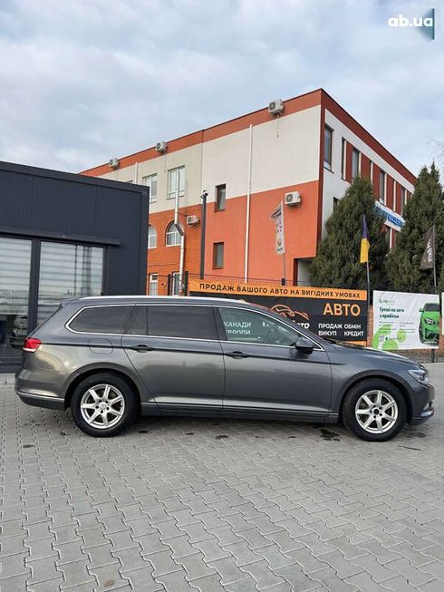 Volkswagen Passat 2015 - фото 12