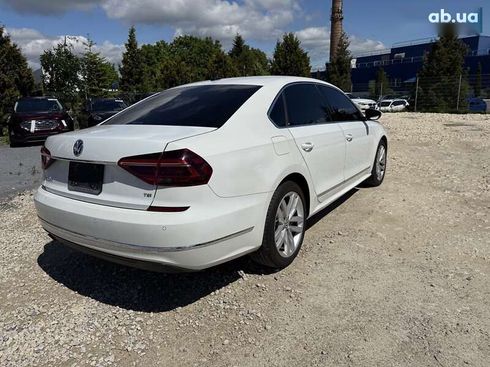Volkswagen Passat 2018 - фото 7