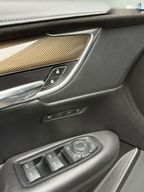 Cadillac XT5 2017 - фото 19