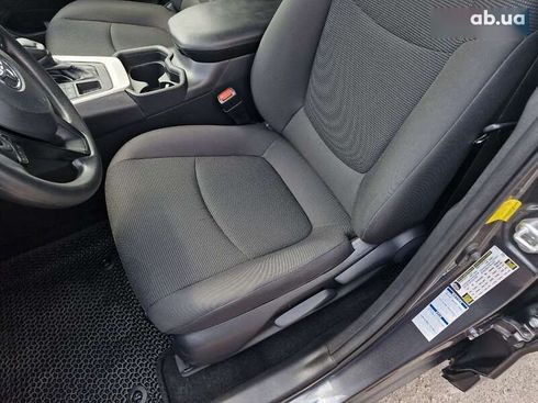 Toyota RAV4 2019 - фото 27