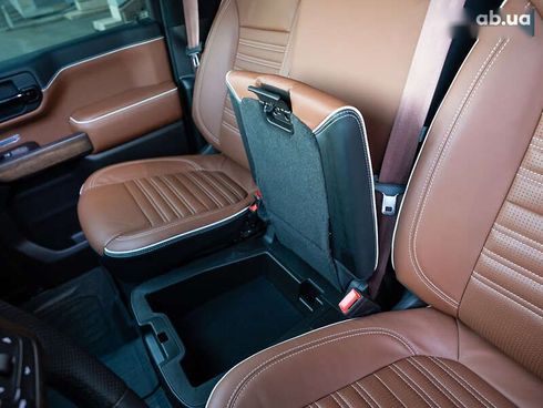 GMC Sierra 2021 - фото 13