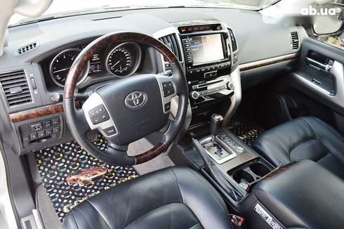 Toyota Land Cruiser 2014 - фото 27