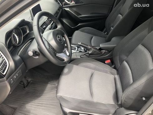 Mazda 3 2016 - фото 11