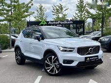Продажа б/у Volvo XC40 в Киеве - купить на Автобазаре