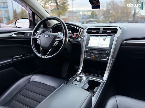 Ford Fusion 2017 - фото 10
